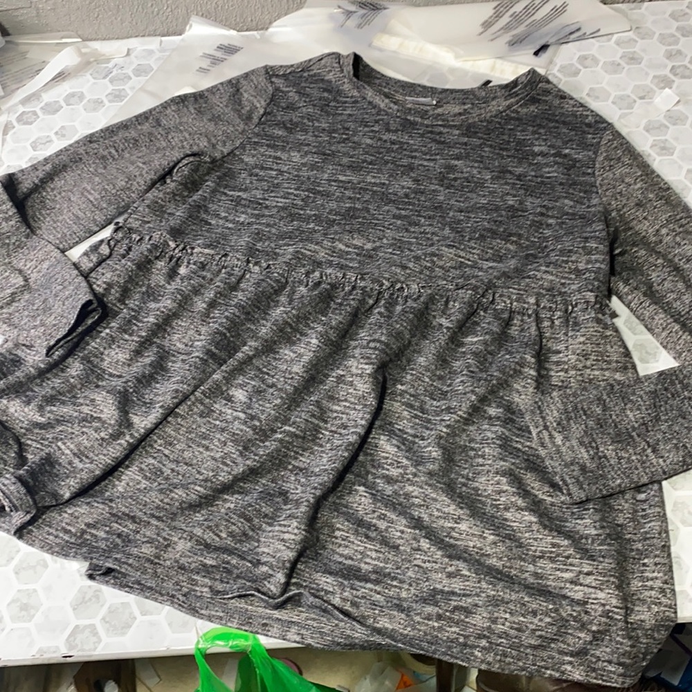 Time and Tru Maternity Large Gray Long Sleeve Blouse